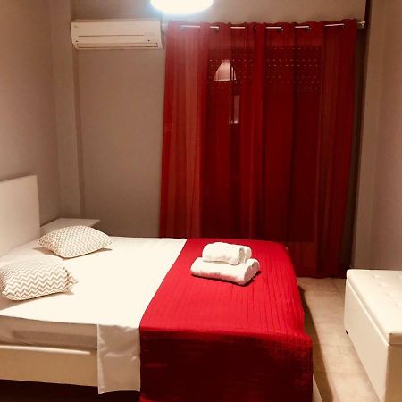 Merilyn Central Apartment Athens Luaran gambar
